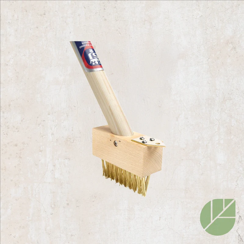 Balai nettoyeur de pavés en bois