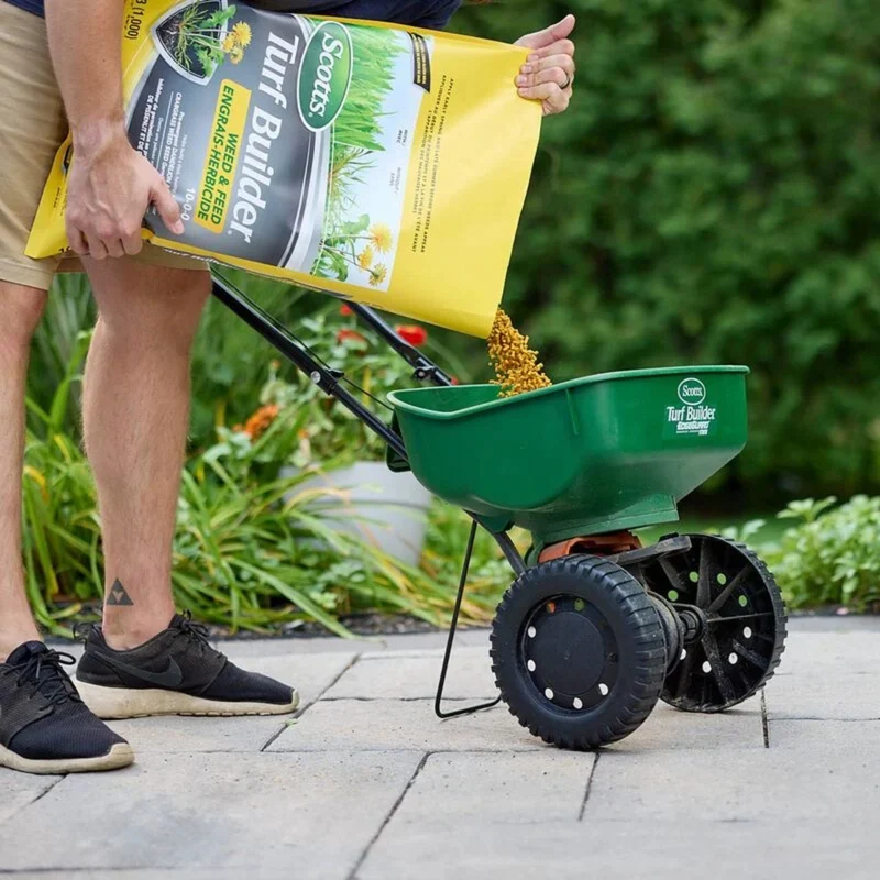 Farine de gluten de maïs Turf Builder® avec prévention des mauvaises herbes