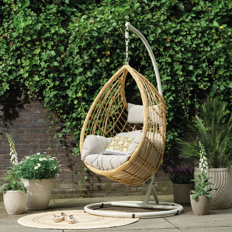Chaise œuf en rotin naturel – Collection Boca