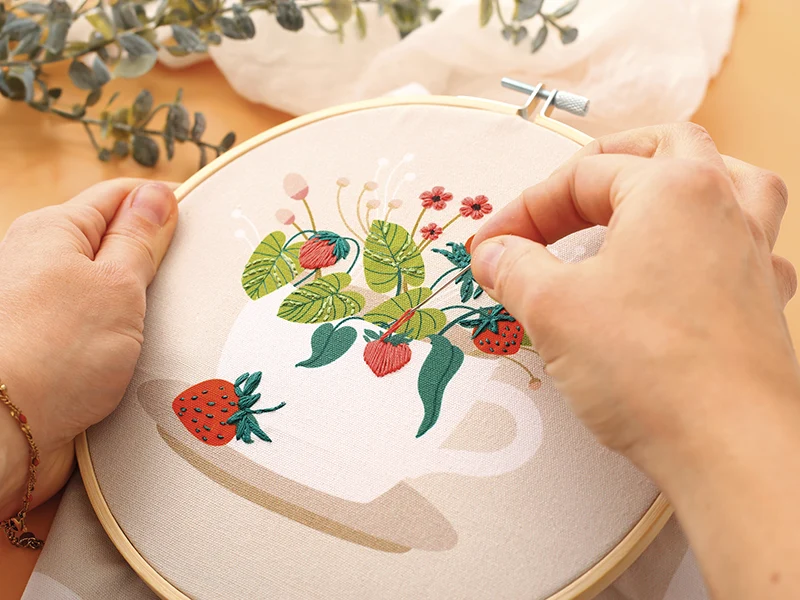 Kit broderie partielle - Fraise des bois