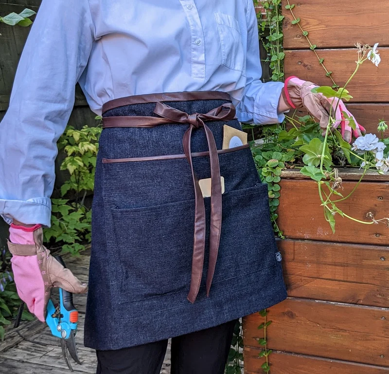 Tablier de jardinage avec ceinture de faux cuir lavable