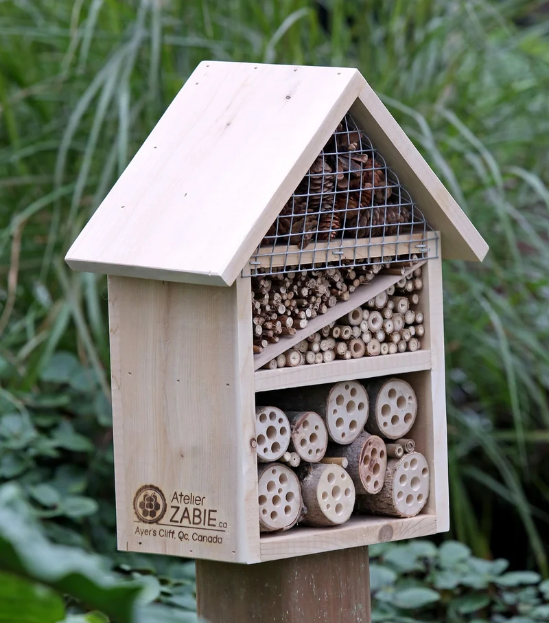 Hôtel à insectes - Maison de luxe d'Atelier Zabie